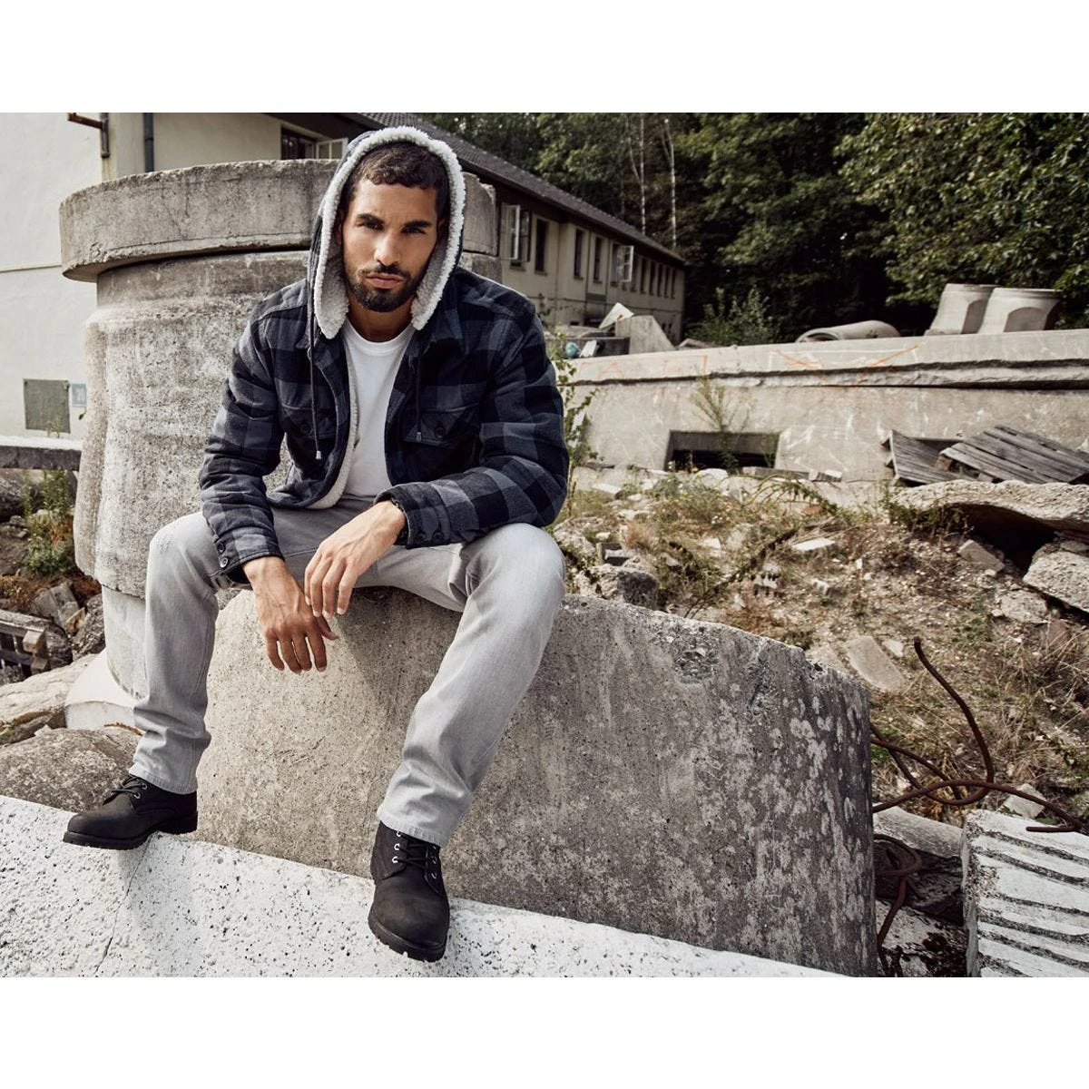 Brandit Lumber Hooded Jacket Black/Grey 5 Brandit Lumber Hooded Jacket Black/Grey - Image 3